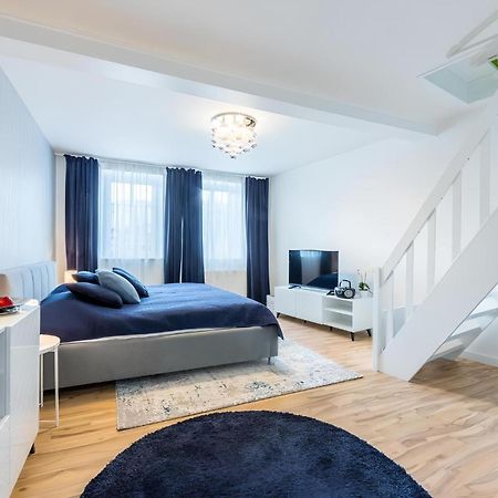 Promenade View Apartment Karlovy Vary Exterior photo